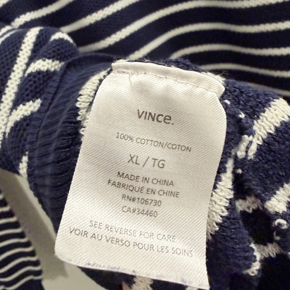 VINCE Navy Blue White Striped Knit Sweater Size Large - Picture 6 of 7